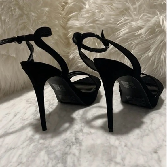 Forever 21 Black Platform Suede Heels - Picture 3 of 9